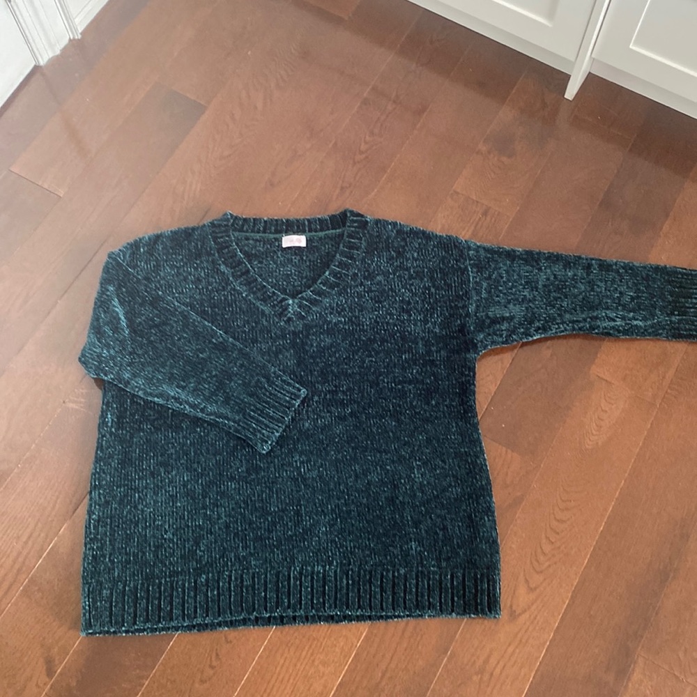 Pink Lily V-Neck Green Soft Sweater